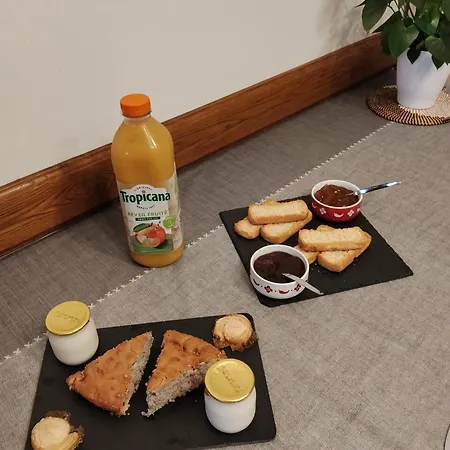 Bed & Breakfast La Maison Du Bonheur 3*