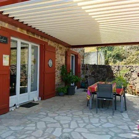 La Maison Du Bonheur Bed & Breakfast