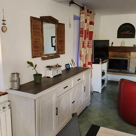 Bed & Breakfast La Maison Du Bonheur Saint-Etienne-de-Baigorry